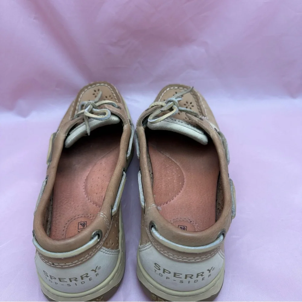 ✨ Sperry Top-Sider Women’s Boat Shoes Tan Cream 7M w/ Laser-Cut Floral Detail ✨
